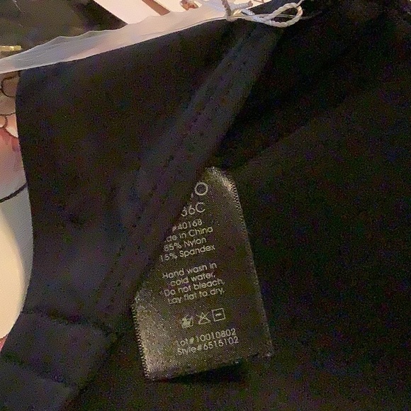 KikaRio bikini top padded NWT black clasp back padded 34D/36C new tag ox 500 - Picture 9 of 11